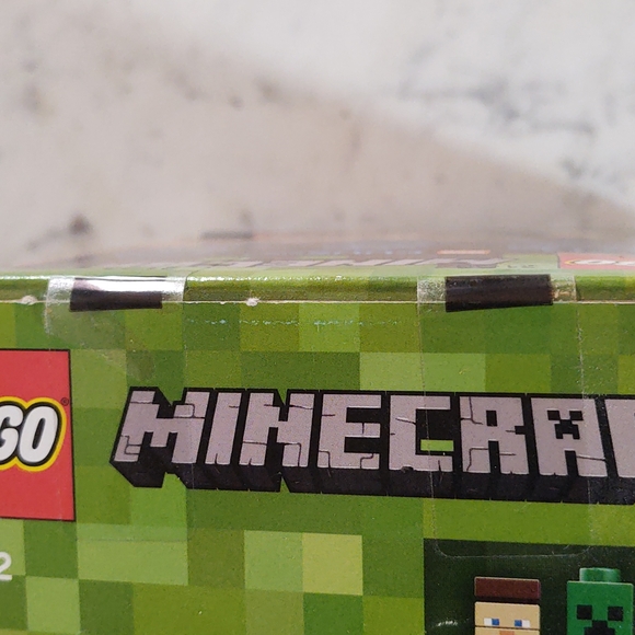21102 Lego Minecraft Micro World Set - Picture 7 of 7